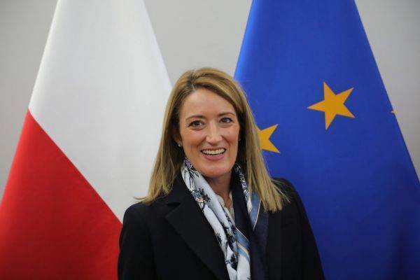 Roberta Metsola, în parlamentul de la Chişinău: "Sunt mândră să anunţ înfiinţarea Biroului Parlamentului European în Republica Moldova"